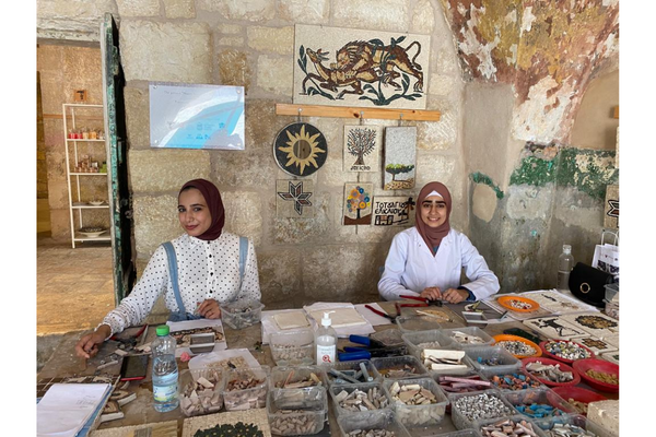 Yasmeen Zawahrah y Samah Alakra